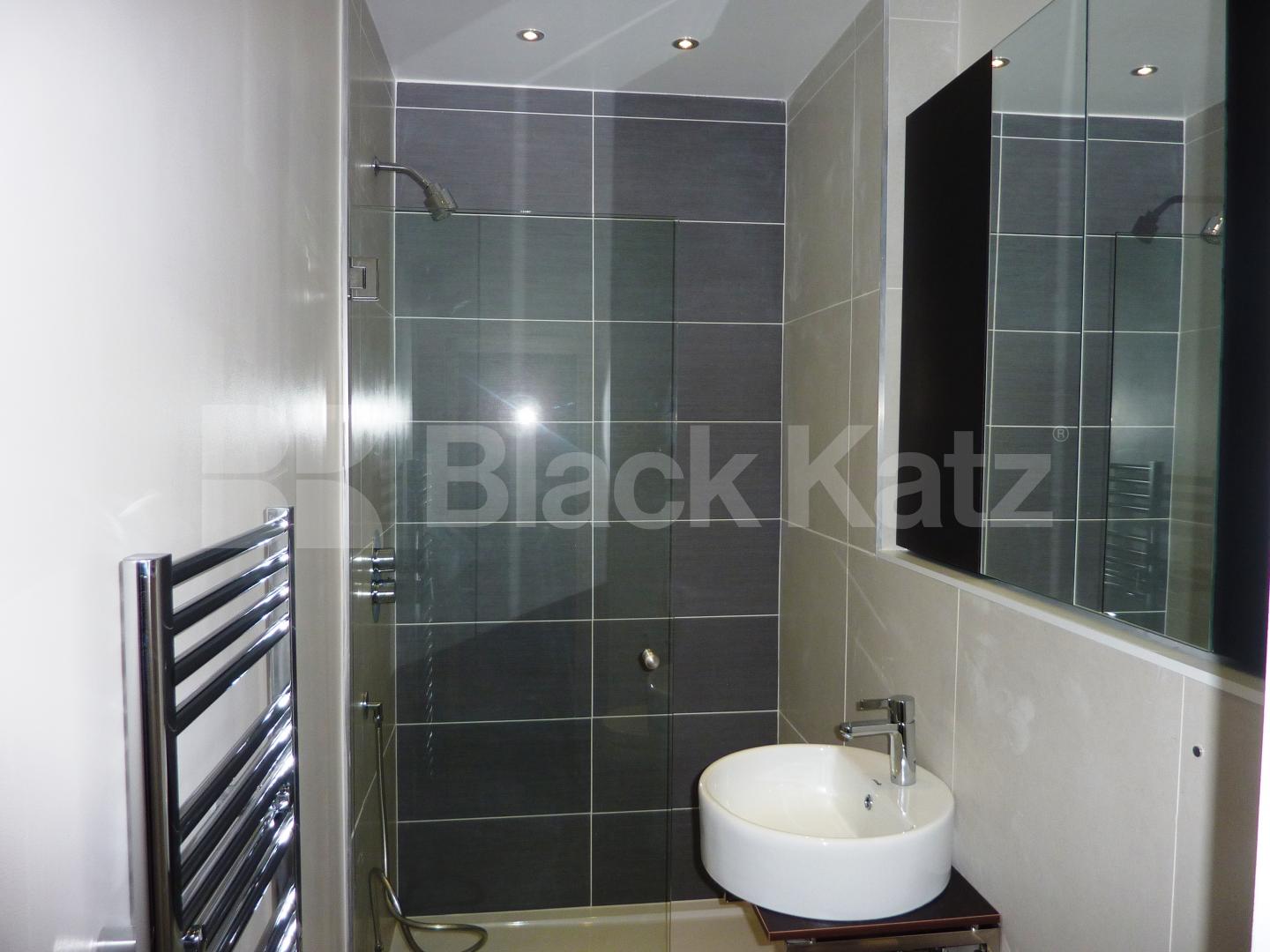 			NEW INSTRUCTION, Studio Apartment, 1 bath, 1 reception Flat			 Gloucester Place, MARYLEBONE